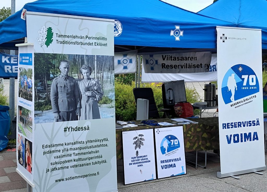 Reserviläiset olivat mukana Viitasaaren Wilma-markkinoilla
